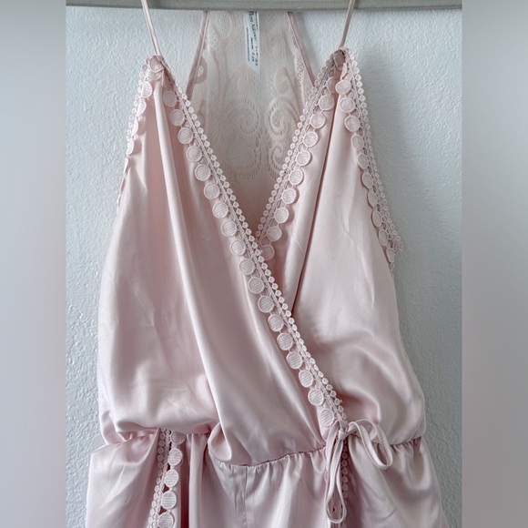 Flora Nikrooz Millie Romper crossover adjustable straps embroidered eyelet trim - Picture 12 of 15